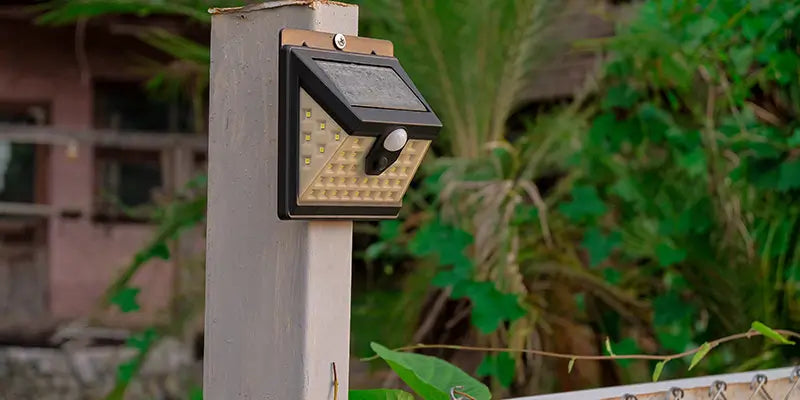 The Essential Solar Fence Lights Buying Guide: Best Options and Tips